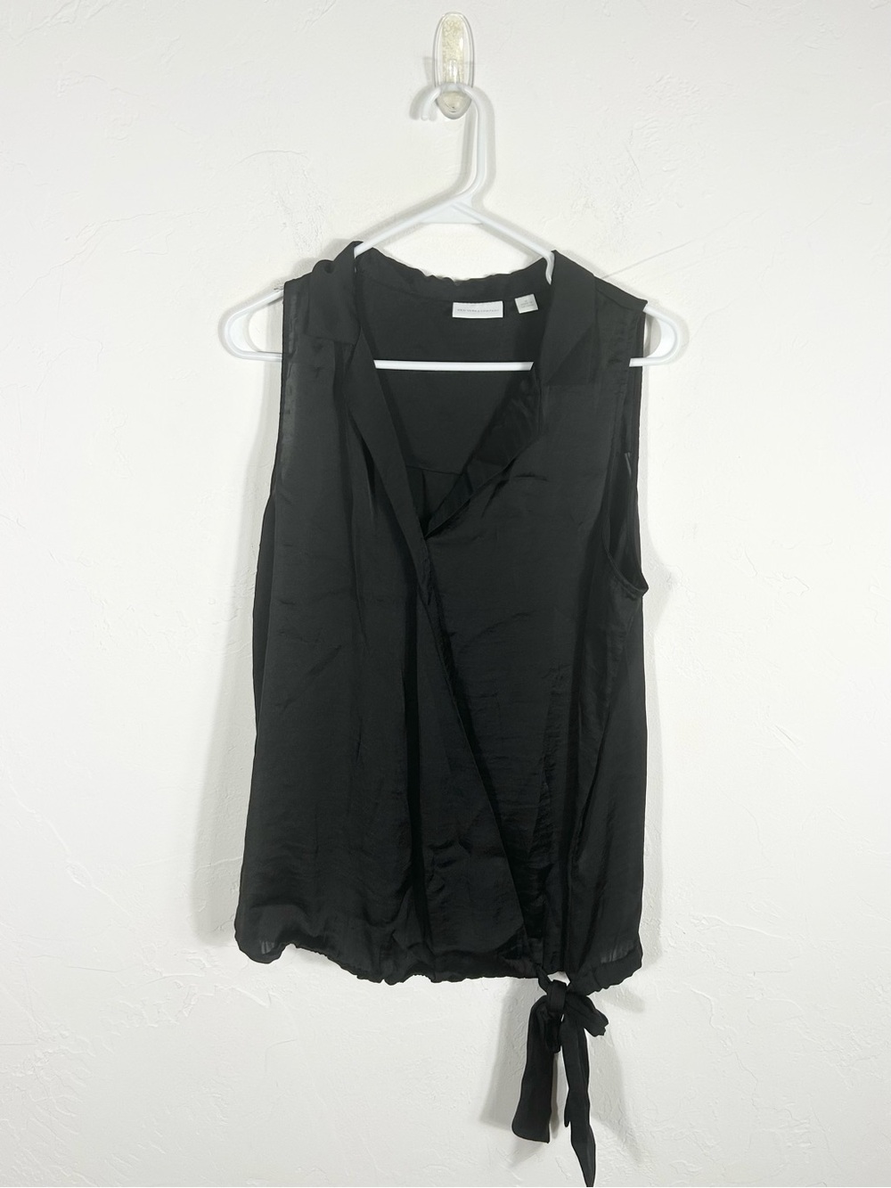 New York & Company Black Faux Wrap Sleeveless Blouse Tie Hem Top Size M